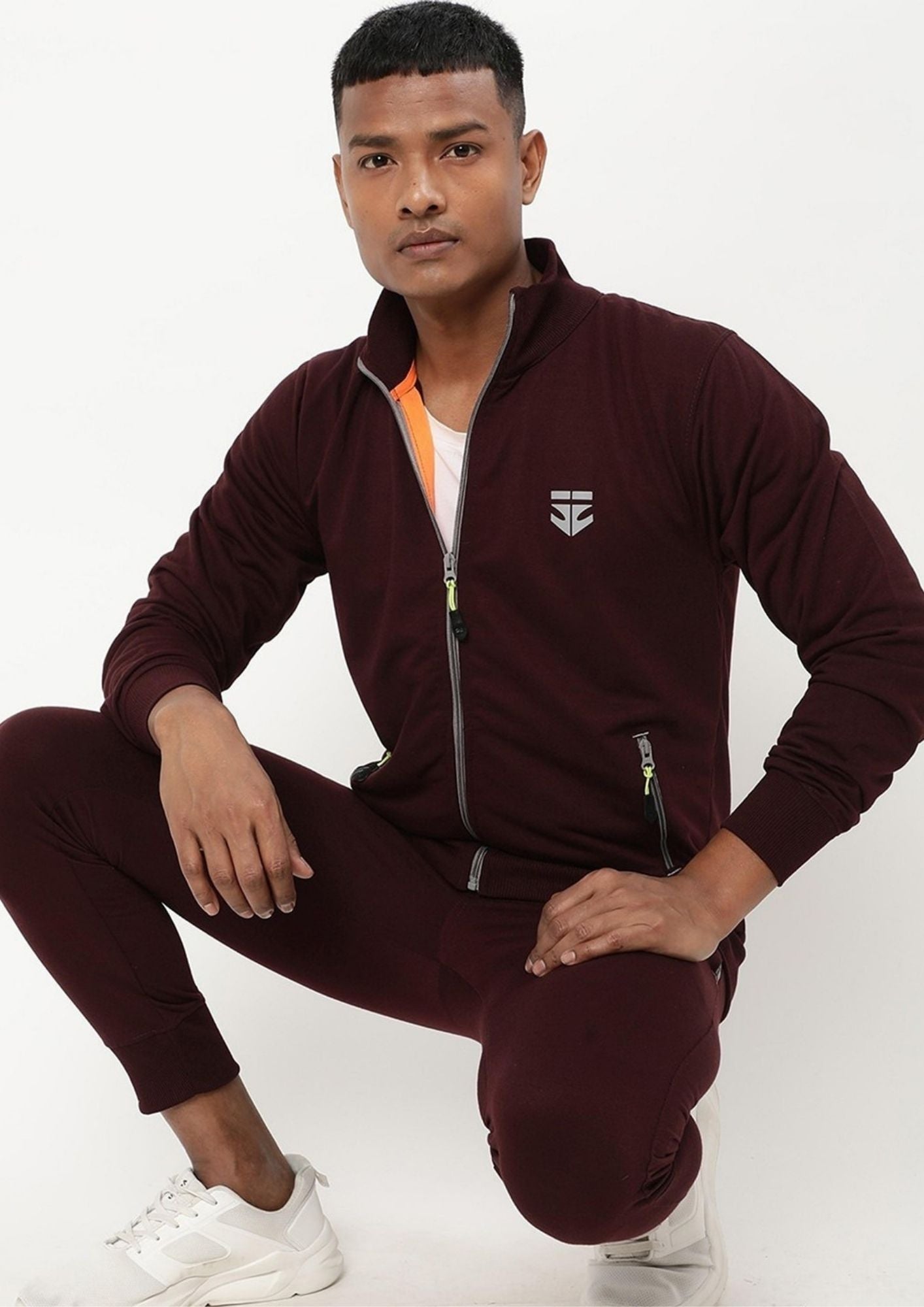 SPORTS 52 WEAR Men's Coordinating Premium Tracksuit – Cohesive Style & Supreme Ease