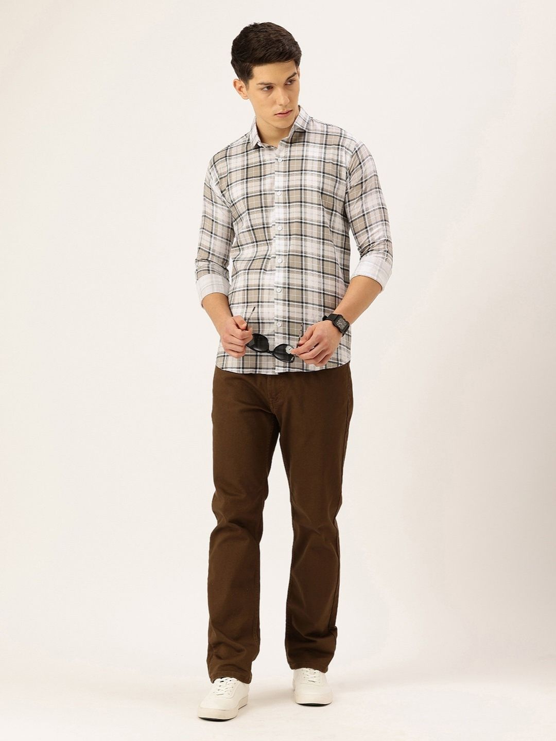 FIFTY TWO Men's Signature Button-Down Shirt – Impeccable Tailoring & Sharp Aesthetics