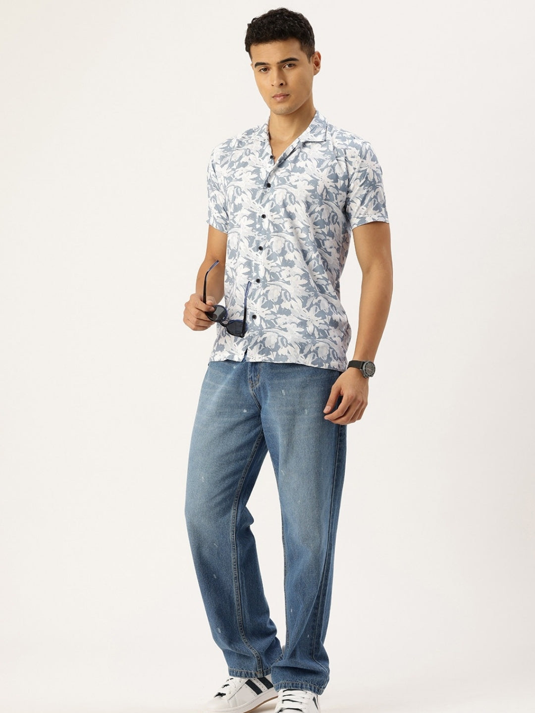 FIFTY TWO Men's Signature Button-Down Shirt – Impeccable Tailoring & Sharp Aesthetics