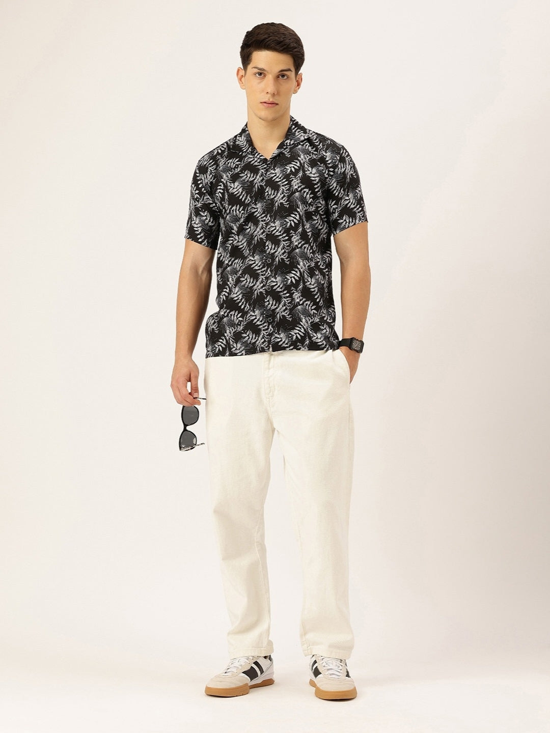FIFTY TWO Men's Signature Button-Down Shirt – Impeccable Tailoring & Sharp Aesthetics
