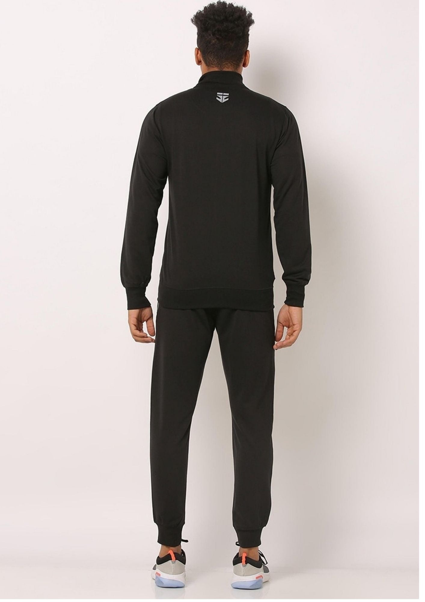 SPORTS 52 WEAR Men's Coordinating Premium Tracksuit – Cohesive Style & Supreme Ease