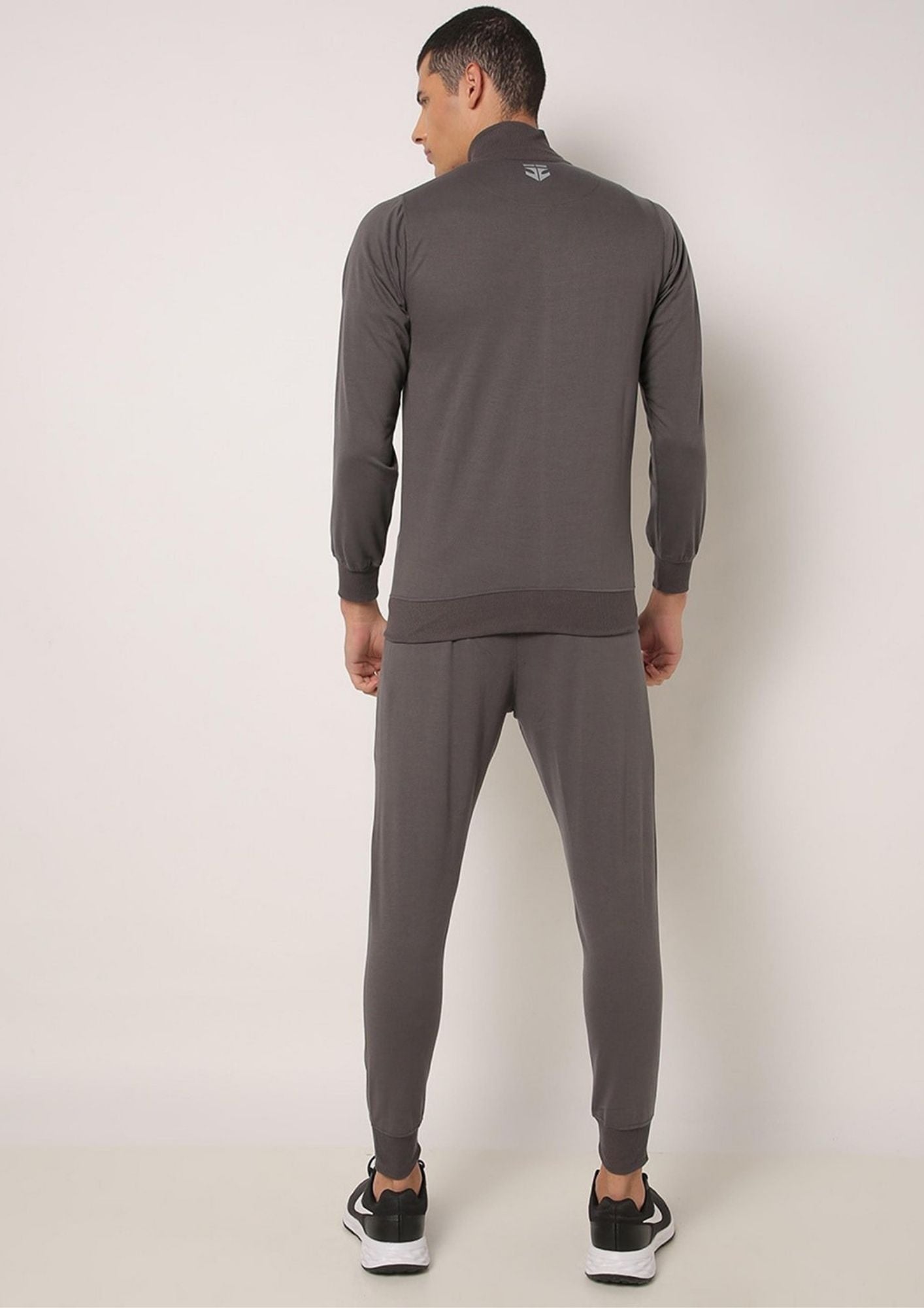 SPORTS 52 WEAR Men's Coordinating Premium Tracksuit – Cohesive Style & Supreme Ease