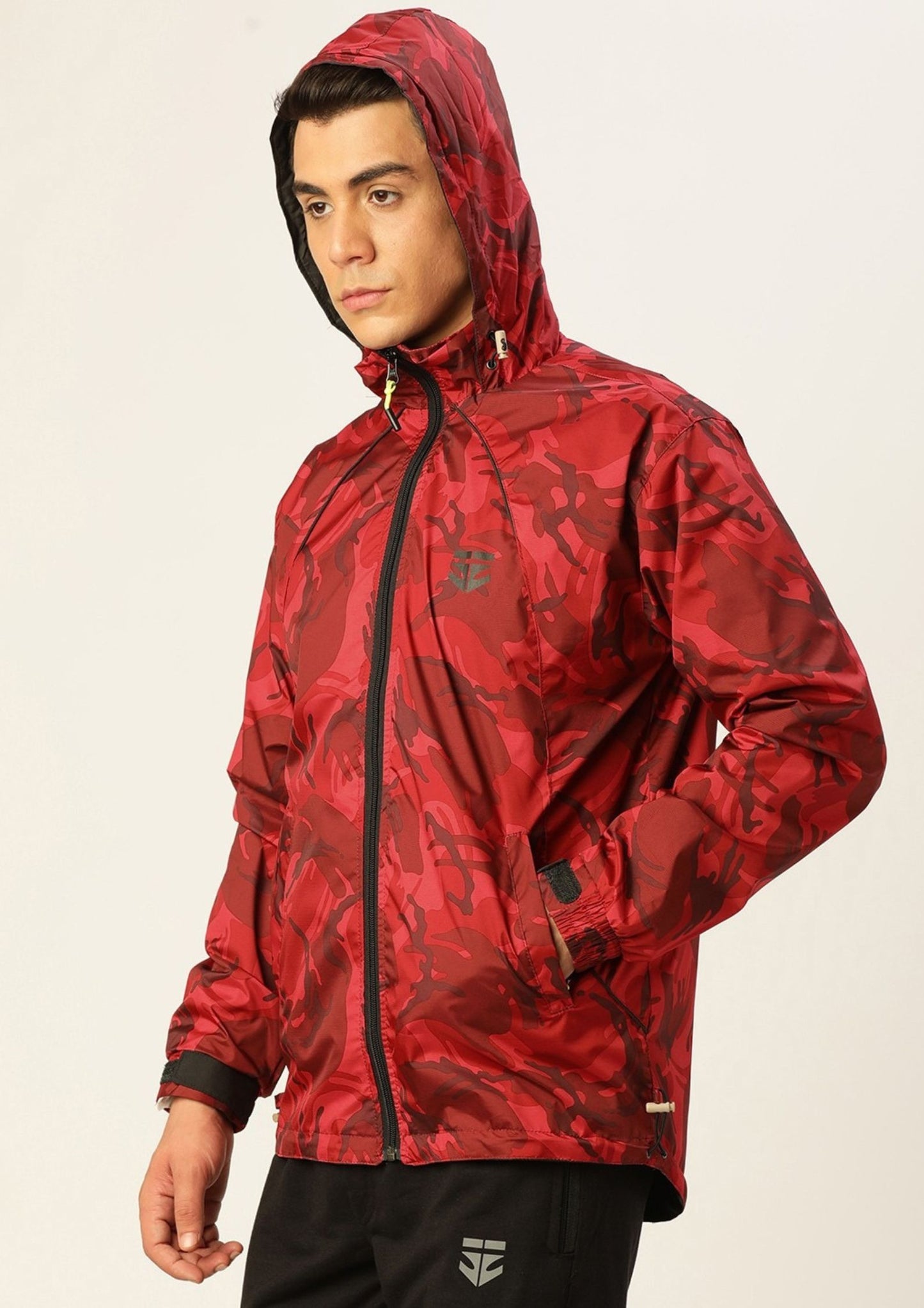 S52WVRW568MultiRed