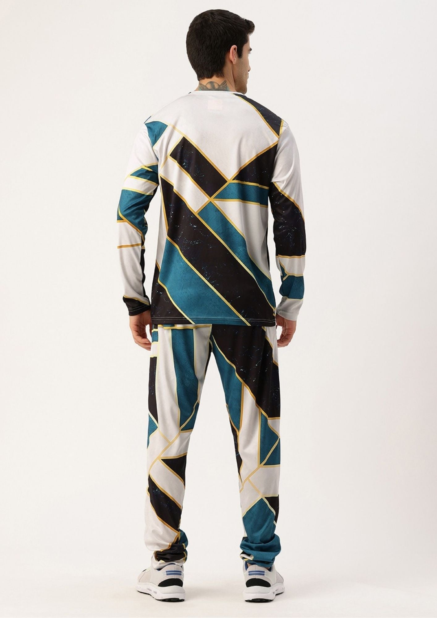 SPORTS 52 WEAR Men's Coordinating Premium Tracksuit – Cohesive Style & Supreme Ease