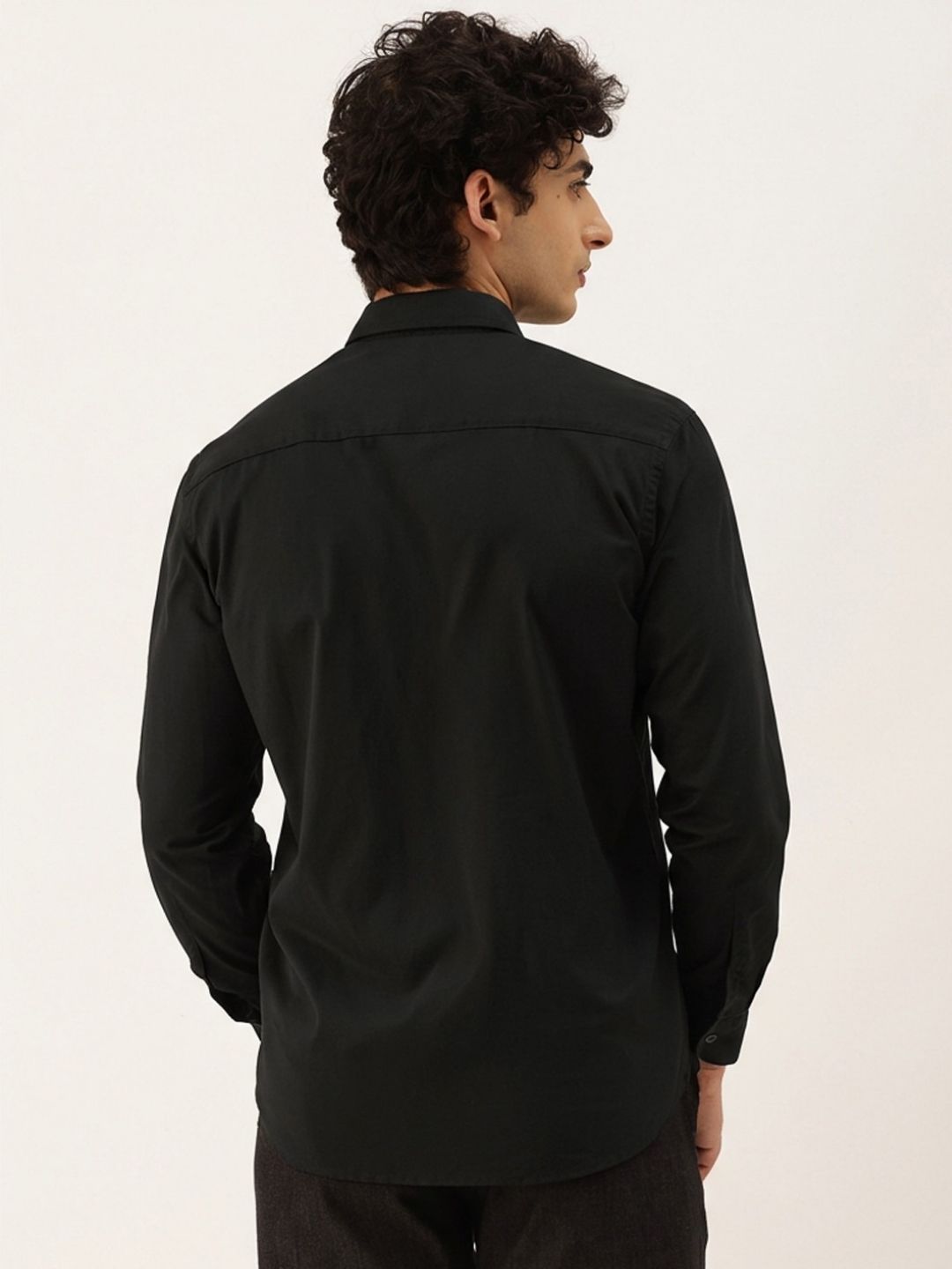 FIFTY TWO Men's Signature Button-Down Shirt – Impeccable Tailoring & Sharp Aesthetics