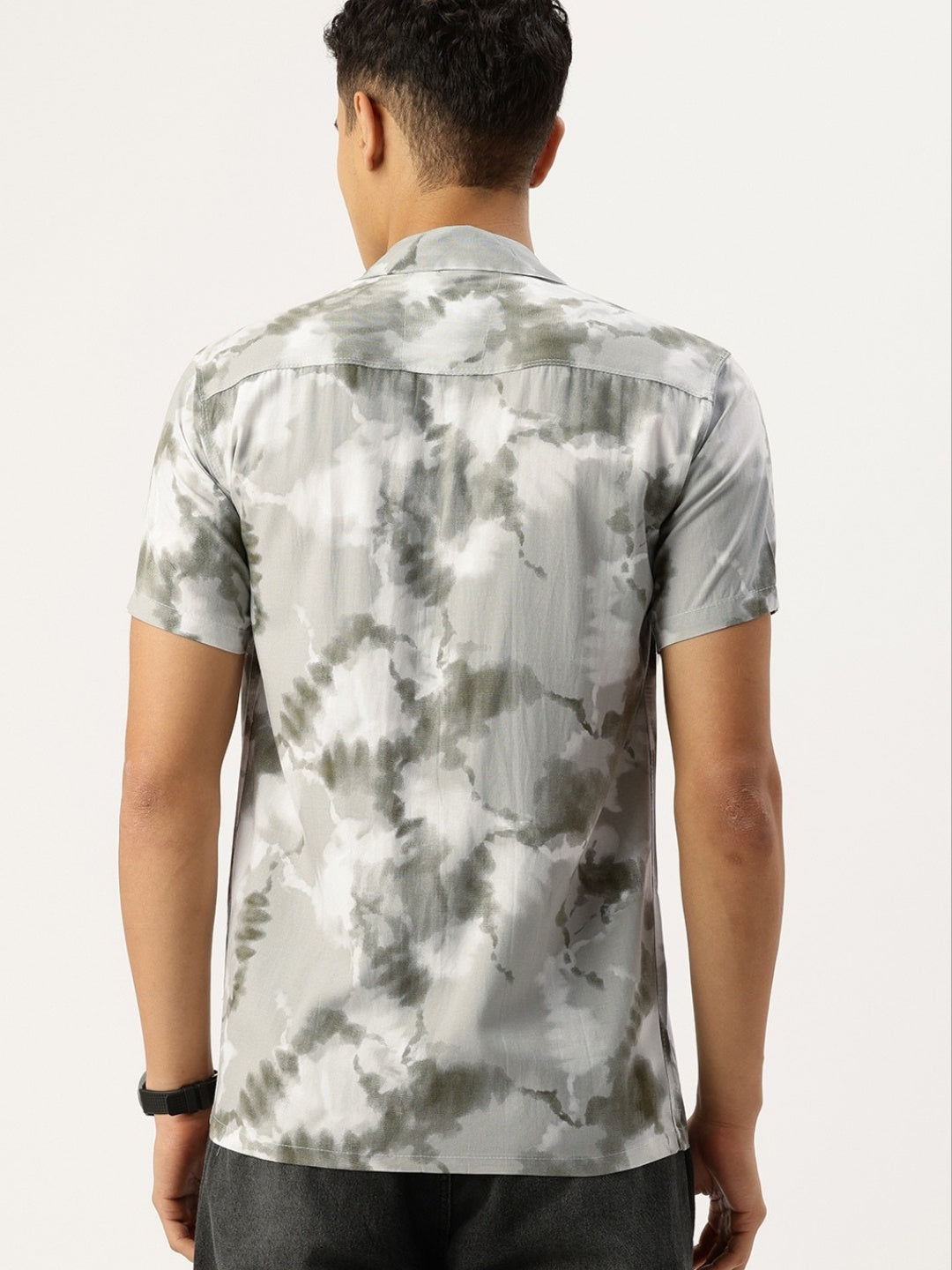 FIFTY TWO Men's Signature Button-Down Shirt – Impeccable Tailoring & Sharp Aesthetics