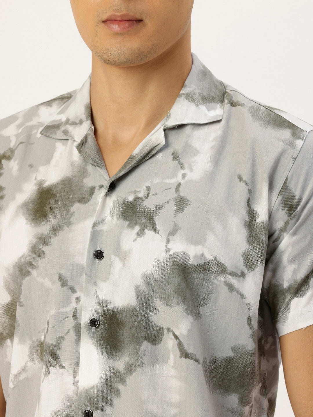 FIFTY TWO Men's Signature Button-Down Shirt – Impeccable Tailoring & Sharp Aesthetics