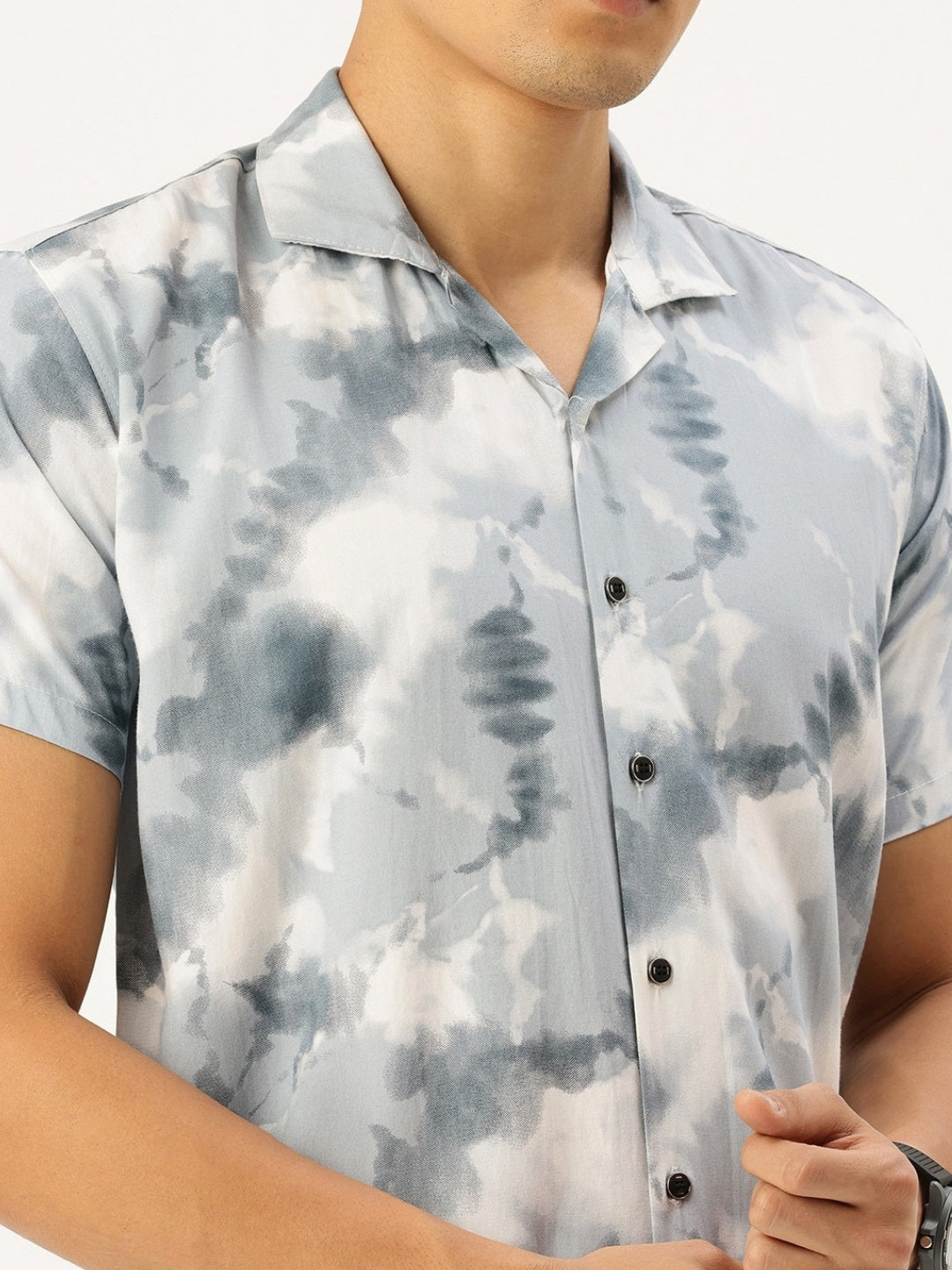 FIFTY TWO Men's Signature Button-Down Shirt – Impeccable Tailoring & Sharp Aesthetics