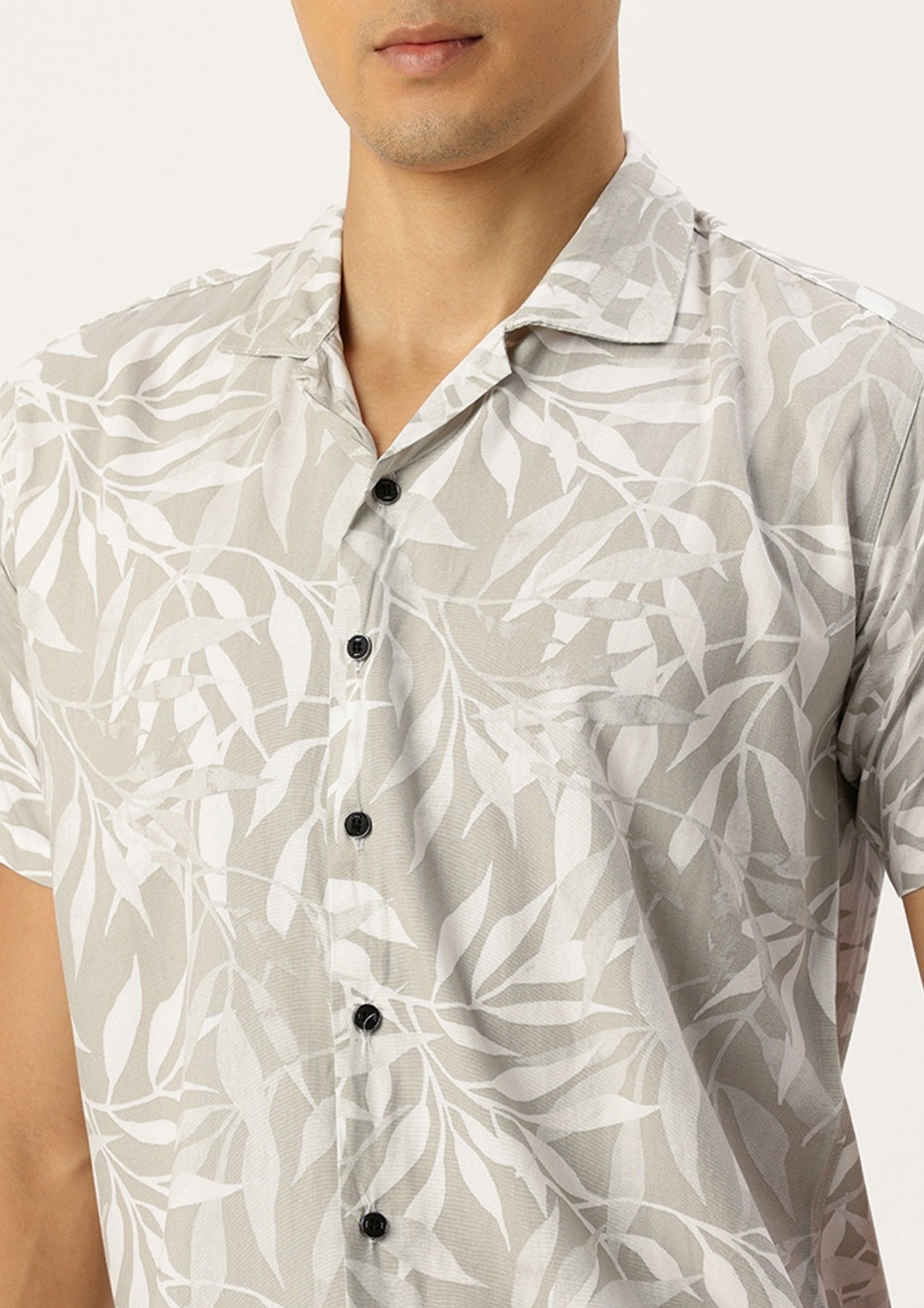 FIFTY TWO Men's Signature Button-Down Shirt – Impeccable Tailoring & Sharp Aesthetics