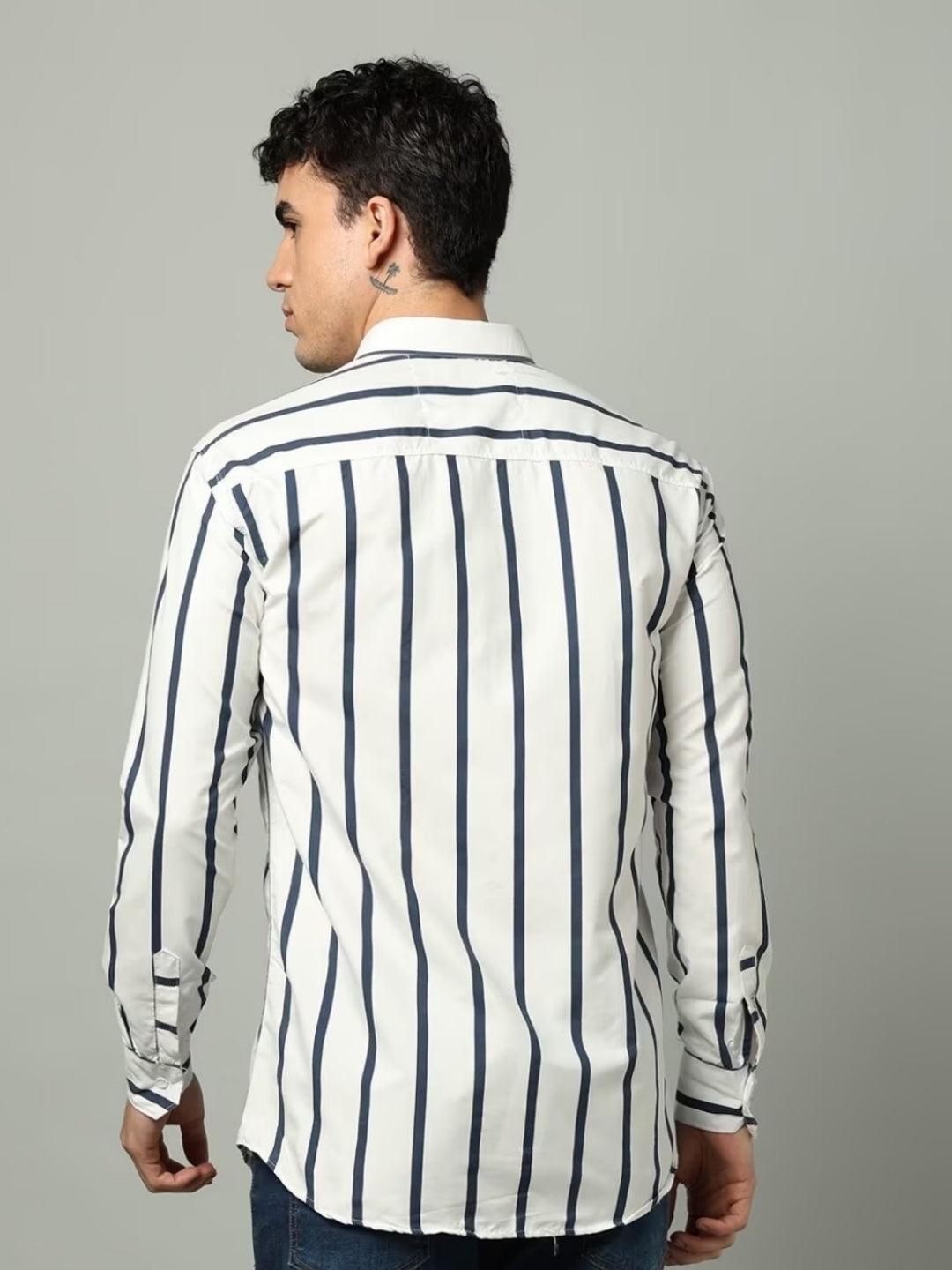 FIFTY TWO Men's Signature Button-Down Shirt – Impeccable Tailoring & Sharp Aesthetics