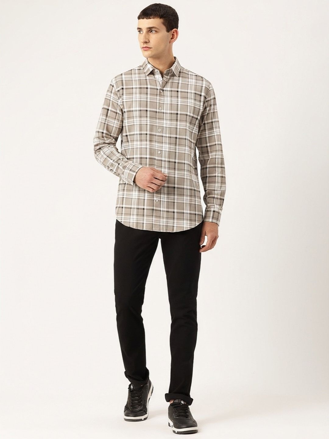 FIFTY TWO Men's Signature Button-Down Shirt – Impeccable Tailoring & Sharp Aesthetics