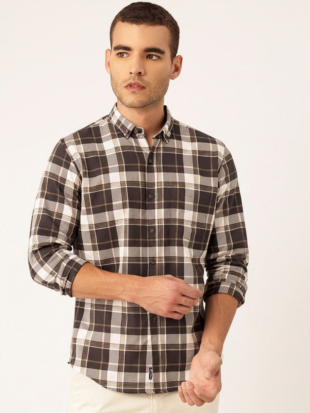 FIFTY TWO Men's Signature Button-Down Shirt – Impeccable Tailoring & Sharp Aesthetics