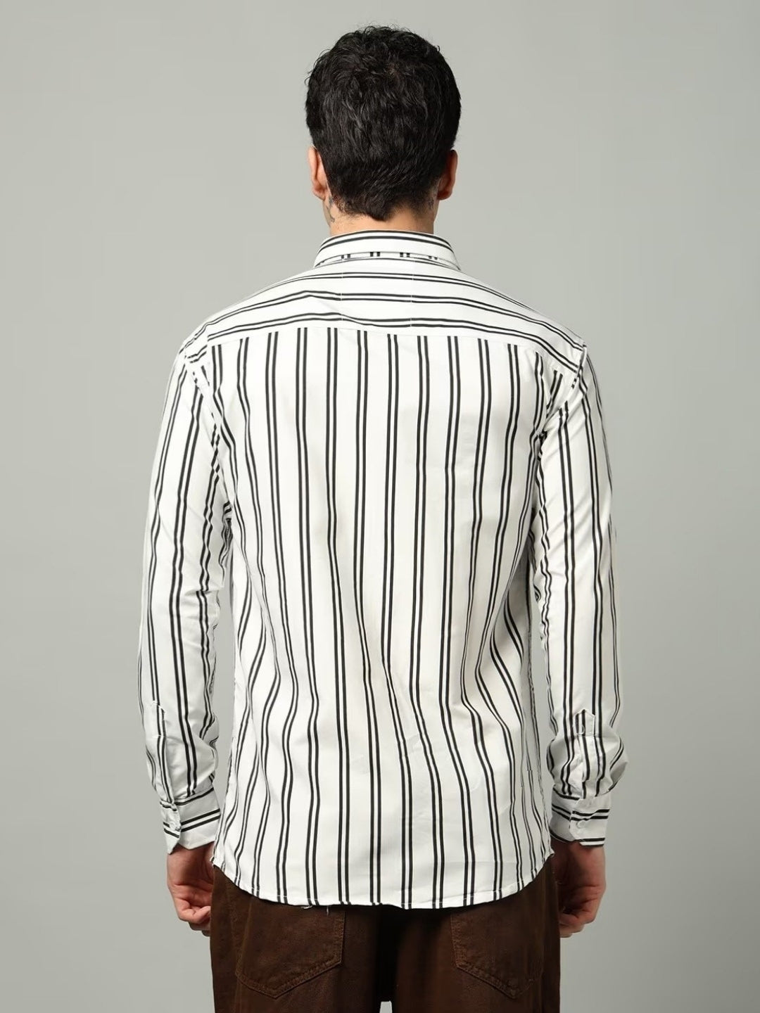 FIFTY TWO Men's Signature Button-Down Shirt – Impeccable Tailoring & Sharp Aesthetics