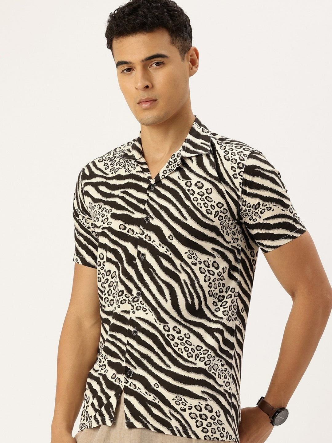 FIFTY TWO Men's Signature Button-Down Shirt – Impeccable Tailoring & Sharp Aesthetics