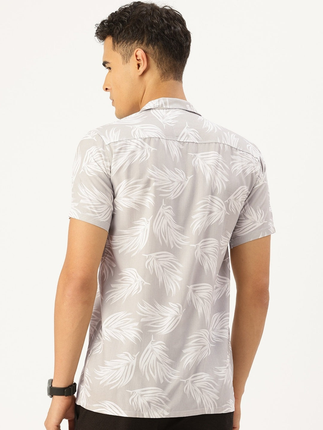 FIFTY TWO Men's Signature Button-Down Shirt – Impeccable Tailoring & Sharp Aesthetics