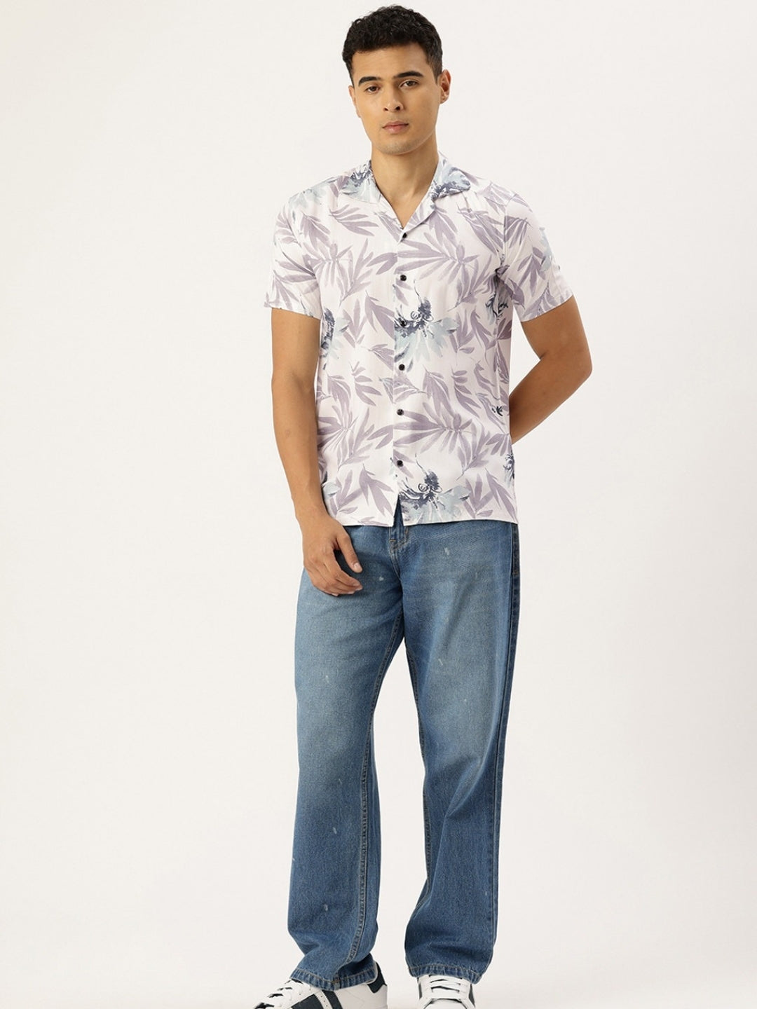 FIFTY TWO Men's Signature Button-Down Shirt – Impeccable Tailoring & Sharp Aesthetics