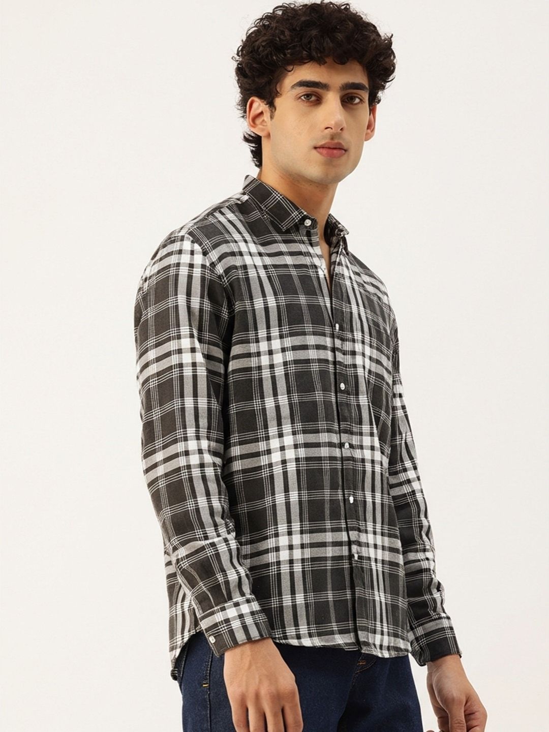 FIFTY TWO Men's Signature Button-Down Shirt – Impeccable Tailoring & Sharp Aesthetics