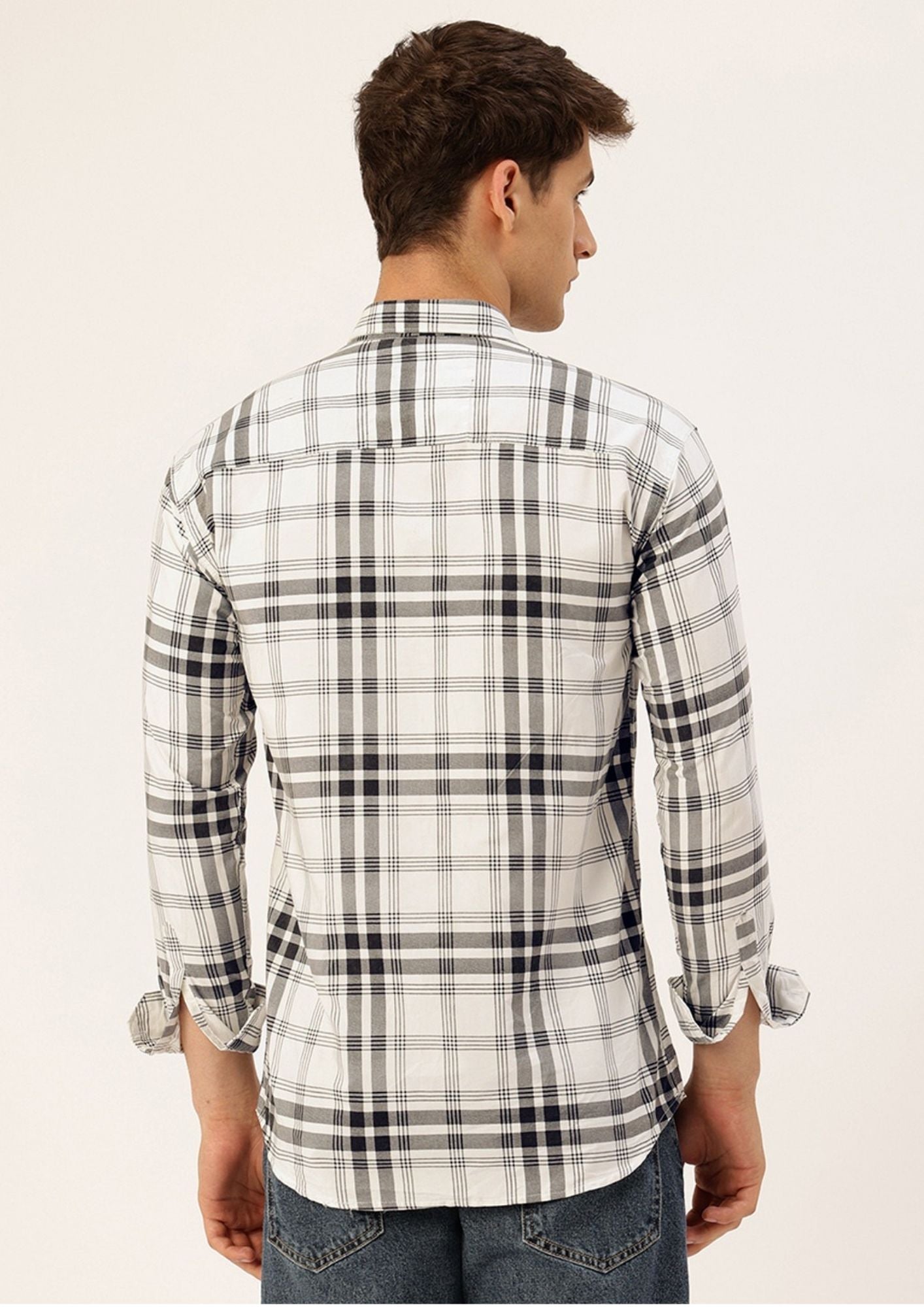 FIFTY TWO Men's Signature Button-Down Shirt – Impeccable Tailoring & Sharp Aesthetics