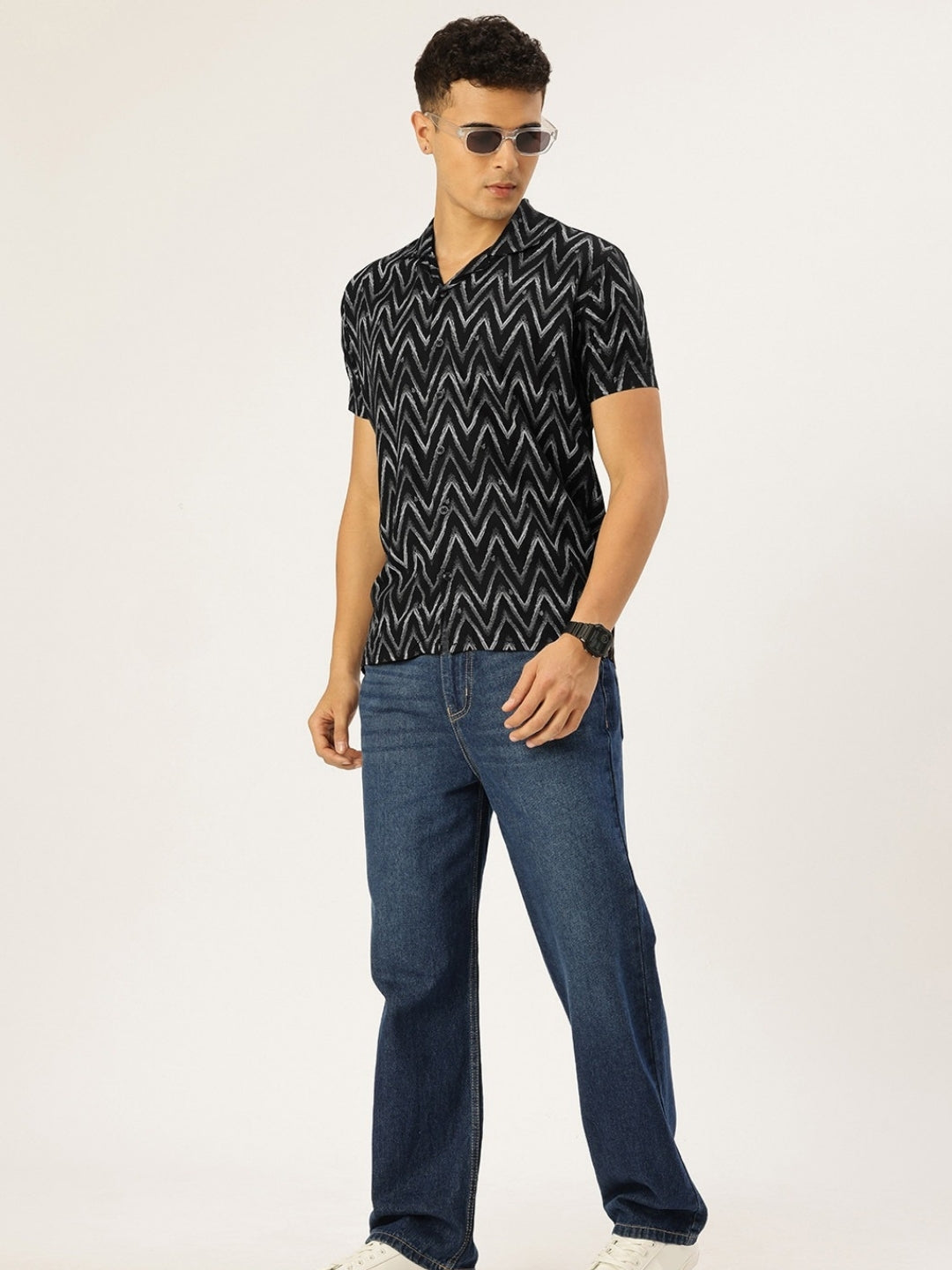 FIFTY TWO Men's Signature Button-Down Shirt – Impeccable Tailoring & Sharp Aesthetics