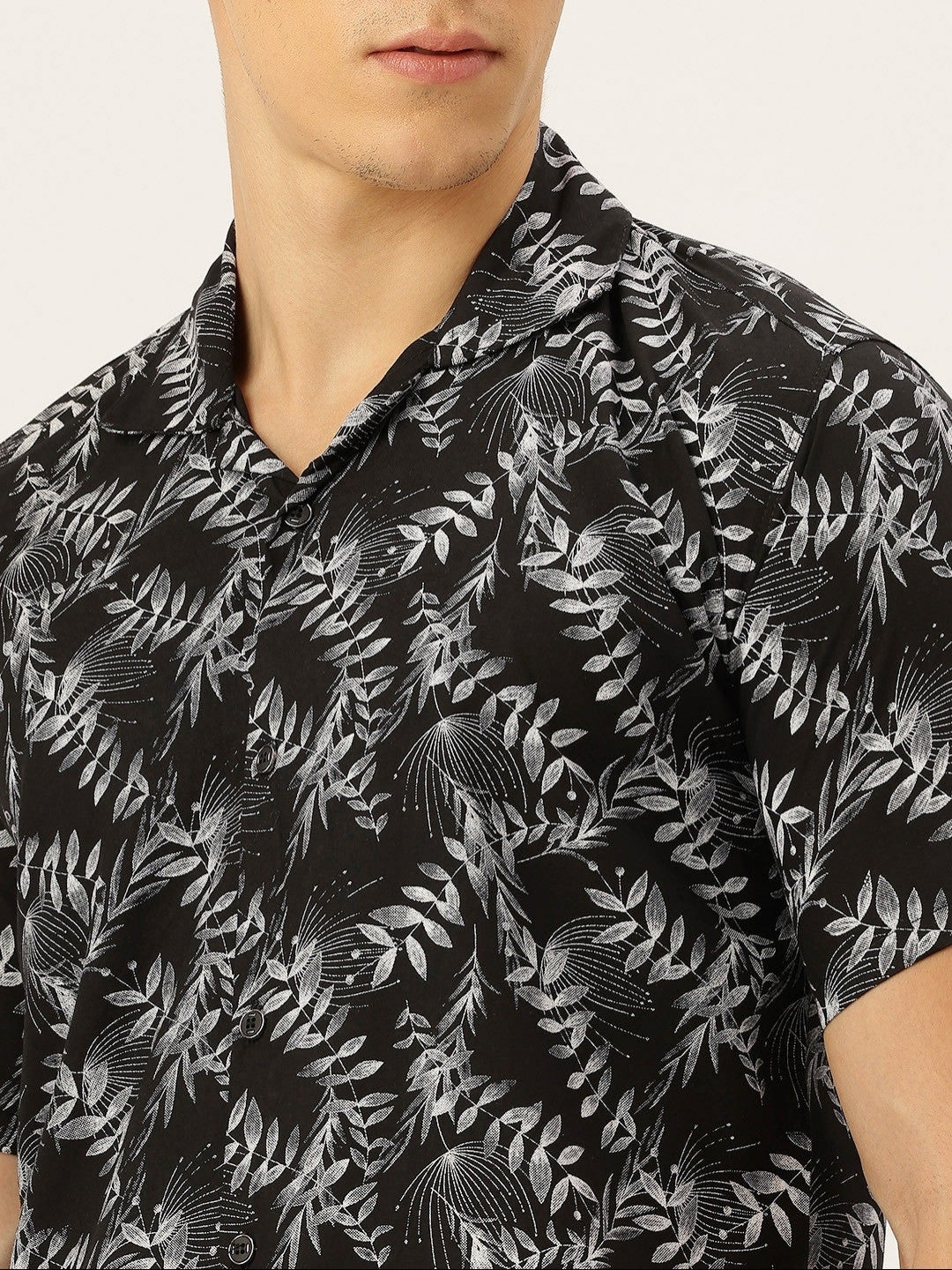 FIFTY TWO Men's Signature Button-Down Shirt – Impeccable Tailoring & Sharp Aesthetics
