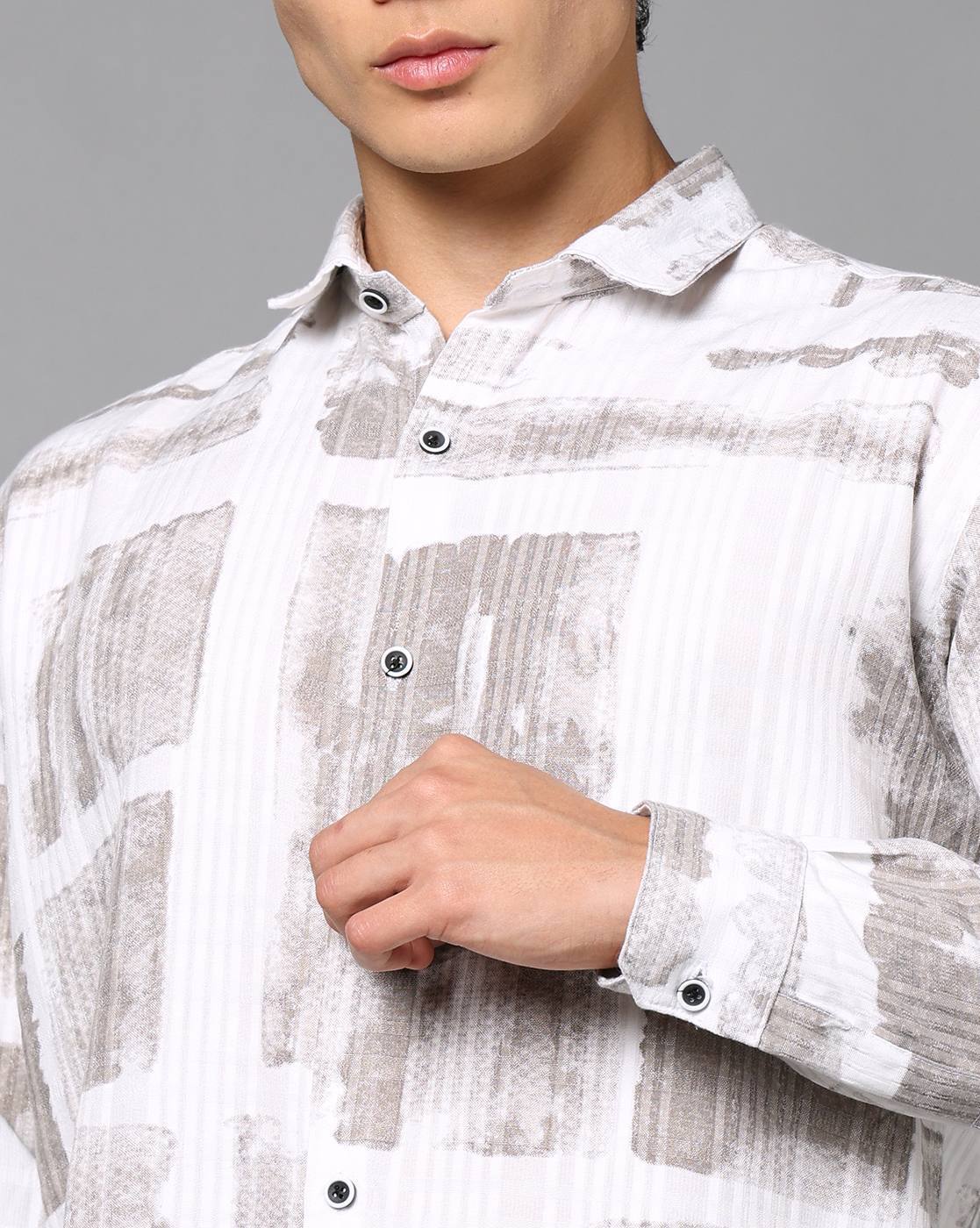 FIFTY TWO Men's Signature Button-Down Shirt – Impeccable Tailoring & Sharp Aesthetics