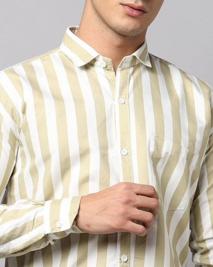 FIFTY TWO Men's Signature Button-Down Shirt – Impeccable Tailoring & Sharp Aesthetics