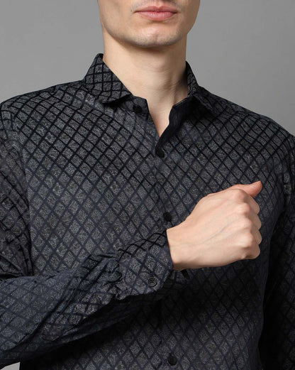 FIFTY TWO Men's Signature Button-Down Shirt – Impeccable Tailoring & Sharp Aesthetics