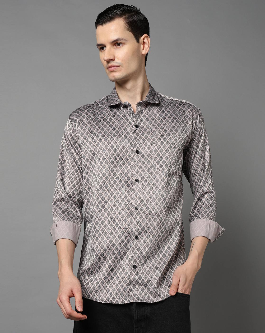 FIFTY TWO Men's Signature Button-Down Shirt – Impeccable Tailoring & Sharp Aesthetics
