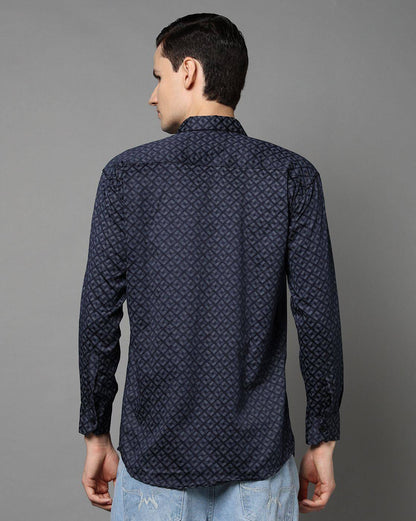 FIFTY TWO Men's Signature Button-Down Shirt – Impeccable Tailoring & Sharp Aesthetics