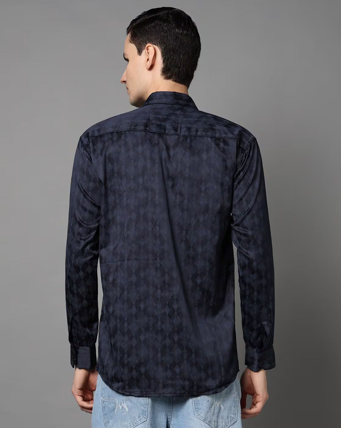 FIFTY TWO Men's Signature Button-Down Shirt – Impeccable Tailoring & Sharp Aesthetics