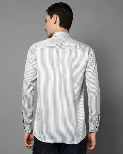 FIFTY TWO Men's Signature Button-Down Shirt – Impeccable Tailoring & Sharp Aesthetics