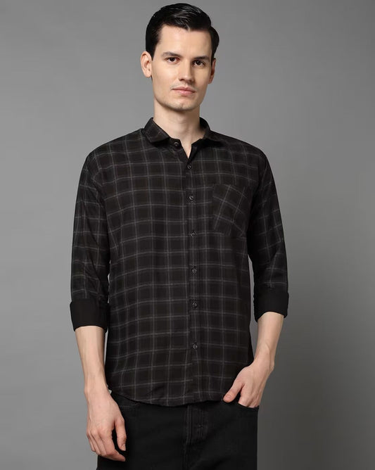 FIFTY TWO Men's Signature Button-Down Shirt – Impeccable Tailoring & Sharp Aesthetics