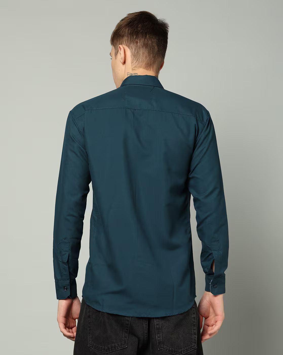 FIFTY TWO Men's Signature Button-Down Shirt – Impeccable Tailoring & Sharp Aesthetics