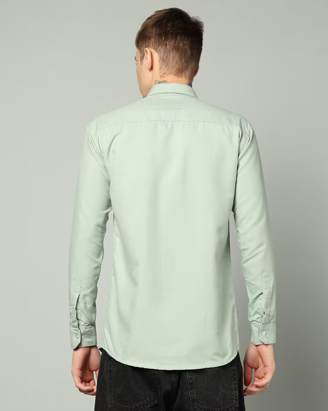 FIFTY TWO Men's Signature Button-Down Shirt – Impeccable Tailoring & Sharp Aesthetics